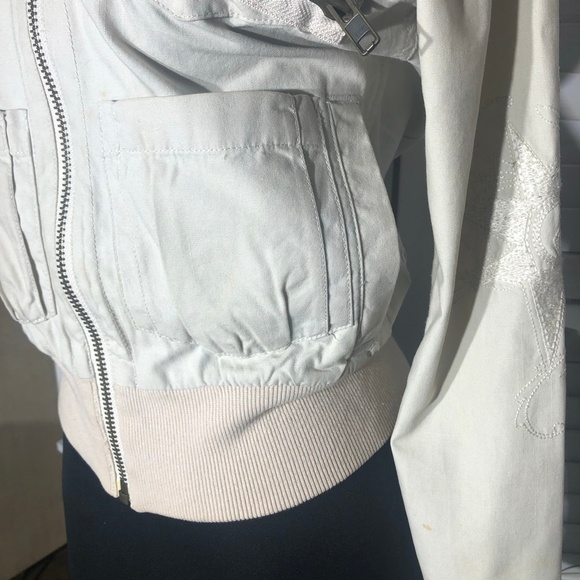 Rare Y2K Volcom Skater Cropped Bomber Jacket Hooded Full Zip Beige/Cream sz XS - Picture 12 of 15